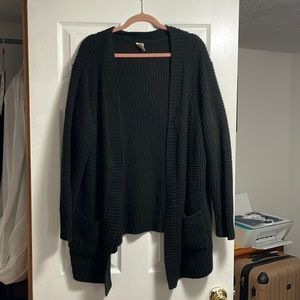 3x Knitted cardigan